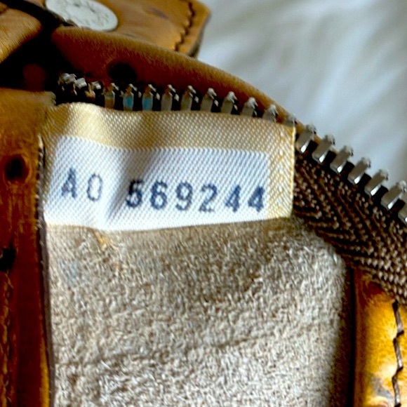 STUNNING VINTAGE DOONEY & BOURKE CAMEL HANDBAG WITH DUSTBAG - Picture 12 of 13